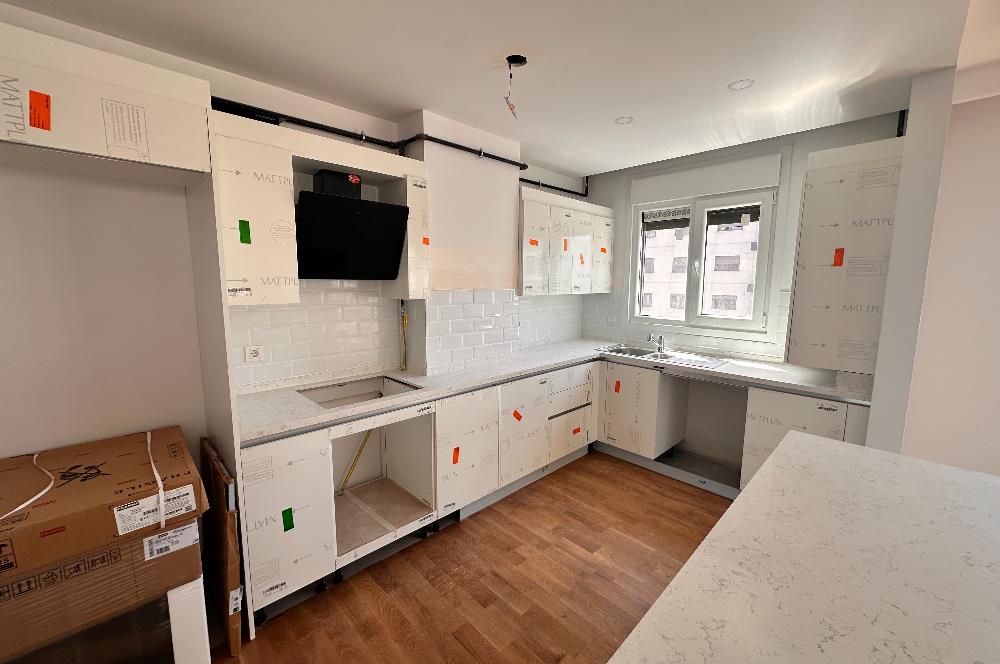 Ethem Efendi Caddesi Satılık 3+1 Özel Ada Mutfaklı Balkonlu