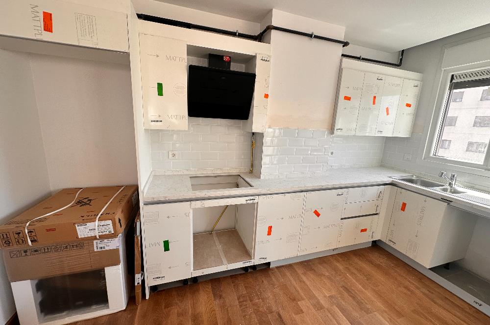 Ethem Efendi Caddesi Satılık 3+1 Özel Ada Mutfaklı Balkonlu