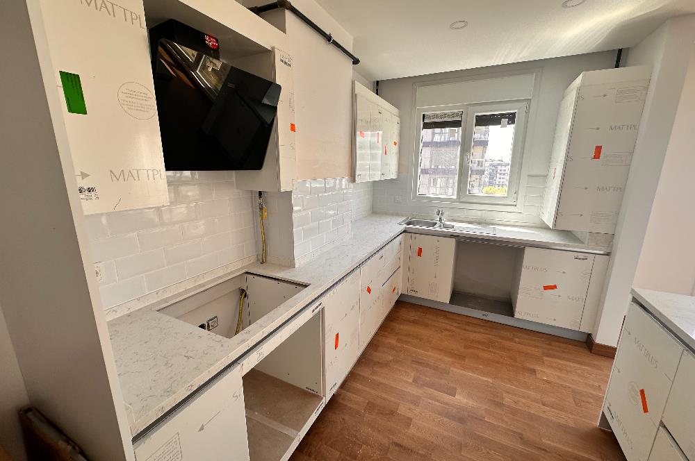 Ethem Efendi Caddesi Satılık 3+1 Özel Ada Mutfaklı Balkonlu