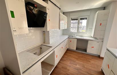 Ethem Efendi Caddesi Satılık 3+1 Özel Ada Mutfaklı Balkonlu