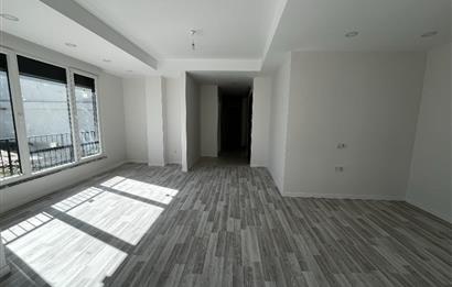 YEŞİLKÖY MERKEZ DE SIFIR BİNADA ARA KAT OTURUMA HAZIR 2+1 DAİRE