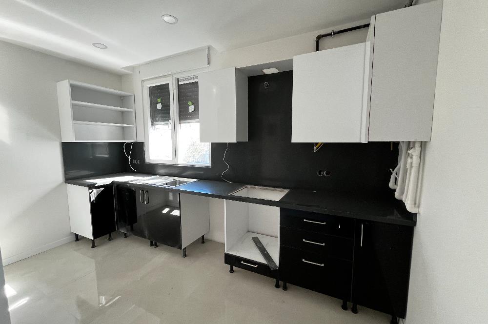 YEŞİLKÖY MERKEZ DE SIFIR BİNADA ARA KAT OTURUMA HAZIR 2+1 DAİRE