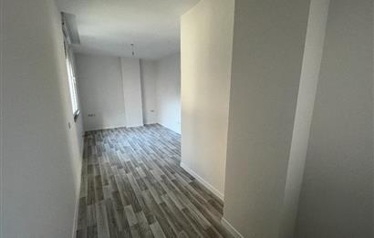 YEŞİLKÖY MERKEZ DE SIFIR BİNADA ARA KAT OTURUMA HAZIR 2+1 DAİRE