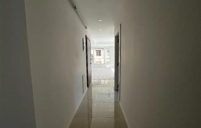 YEŞİLKÖY MERKEZ DE SIFIR BİNADA ARA KAT OTURUMA HAZIR 2+1 DAİRE