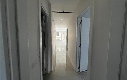 YEŞİLKÖY MERKEZ DE SIFIR BİNADA ARA KAT OTURUMA HAZIR 2+1 DAİRE