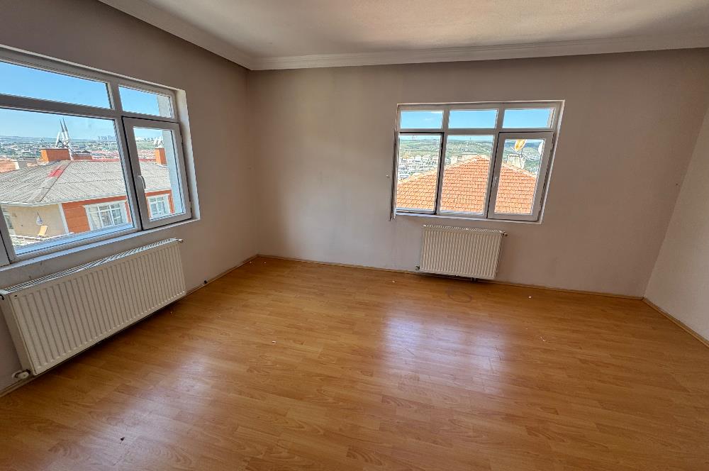 Şafak Mahallesi’nde Manzaralı Geniş 3+1 Kiralık