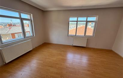 Şafak Mahallesi’nde Manzaralı Geniş 3+1 Kiralık