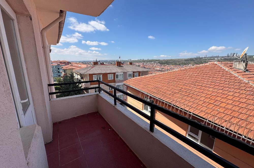 Şafak Mahallesi’nde Manzaralı Geniş 3+1 Kiralık