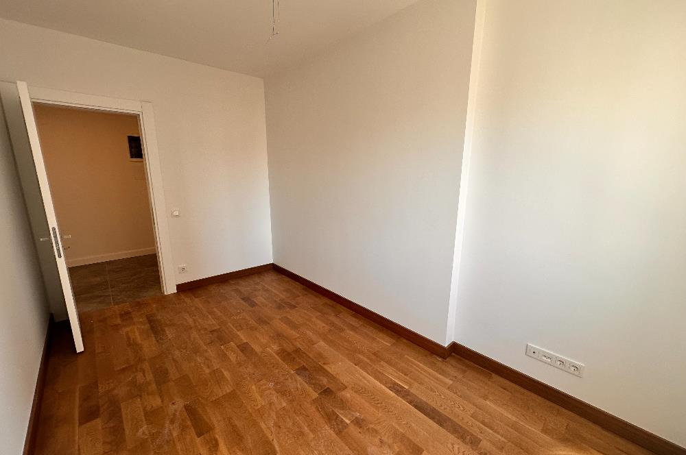 Ethem Efendi Caddesi Satılık 3+1 Özel Ada Mutfaklı Balkonlu