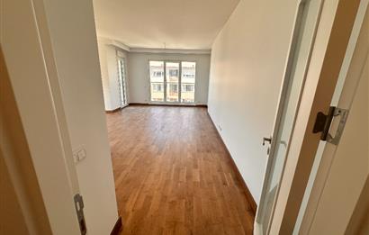 Ethem Efendi Caddesi Satılık 3+1 Özel Ada Mutfaklı Balkonlu