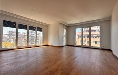 Ethem Efendi Caddesi Satılık 3+1 Özel Ada Mutfaklı Balkonlu