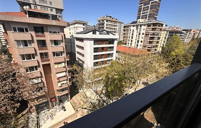 Ethem Efendi Caddesi Satılık 3+1 Özel Ada Mutfaklı Balkonlu