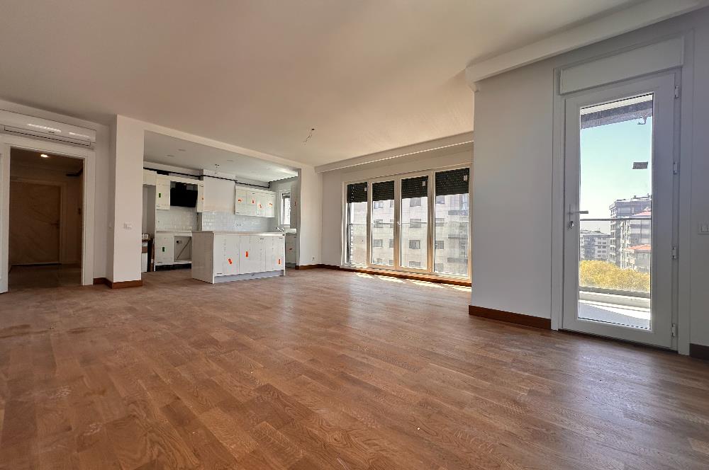 Ethem Efendi Caddesi Satılık 3+1 Özel Ada Mutfaklı Balkonlu