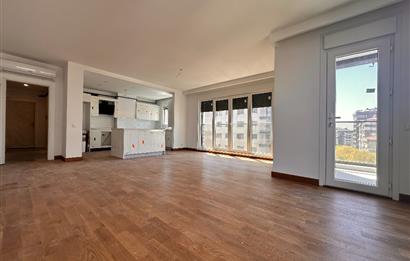 Ethem Efendi Caddesi Satılık 3+1 Özel Ada Mutfaklı Balkonlu