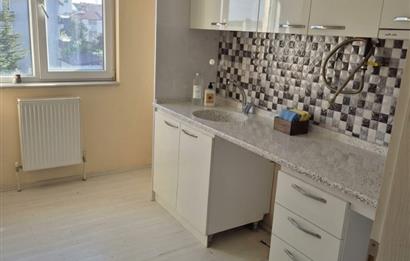 Altıeylül Yıldız Mahallesinde Kiralık 2+1 Merkezi Daire