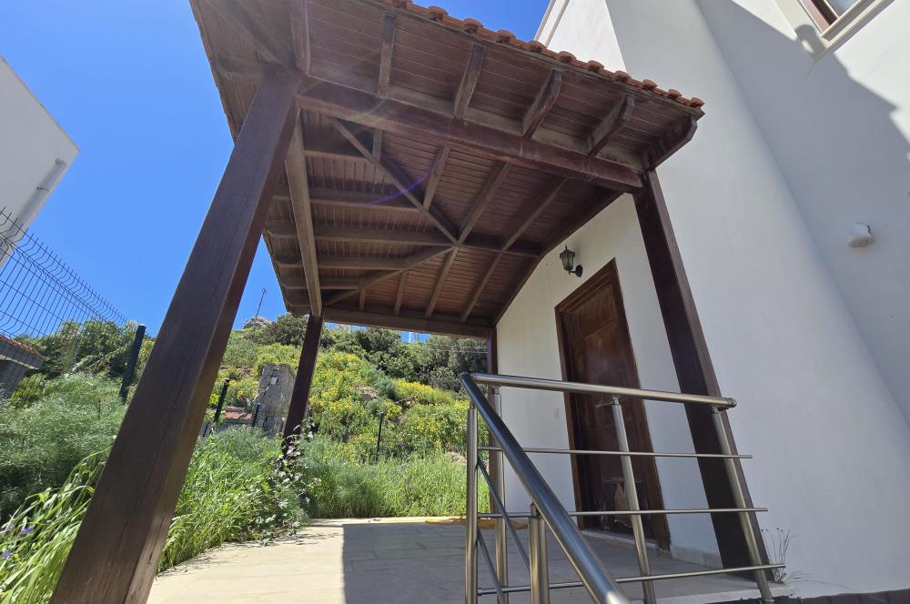 Bodrum Gümüşlükte Deniz Manzaralı 3+2 Satılık Tripleks