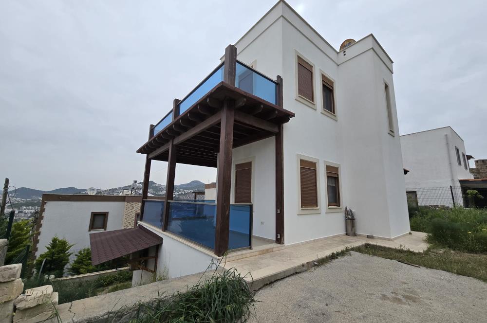 Bodrum Gümüşlükte Deniz Manzaralı 3+2 Satılık Tripleks