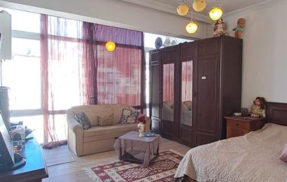 Beyoğlu Ömer Hayyam'da Kiralık Eşyalı 2+1 Daire