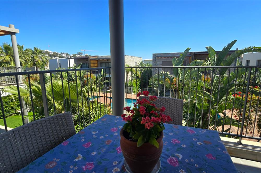 BODRUM KONACIK SİTE İÇİNDE EŞYALI 2+1 DAİRE