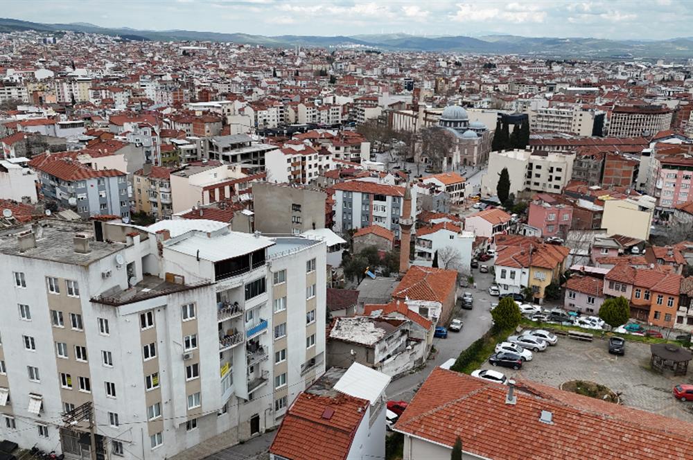 C21 WİNNER ÇARŞI MERKEZDE 5 KAT İMARLI ARSA VE KARGİR EV