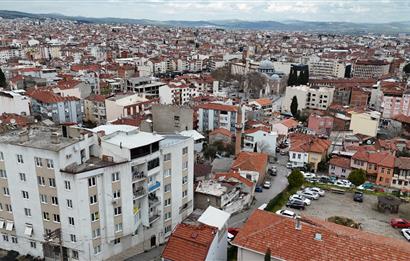 C21 WİNNER ÇARŞI MERKEZDE 5 KAT İMARLI ARSA VE KARGİR EV