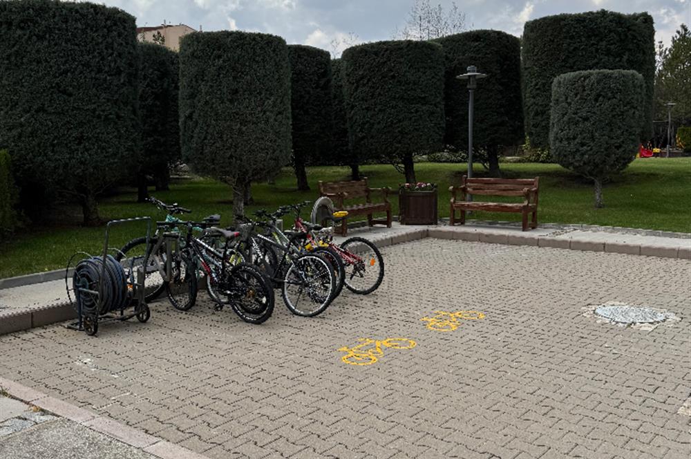 ÇANKAYA ZIRVEKENT SİTESİNDE KİRALIK 3+1 DAİRE