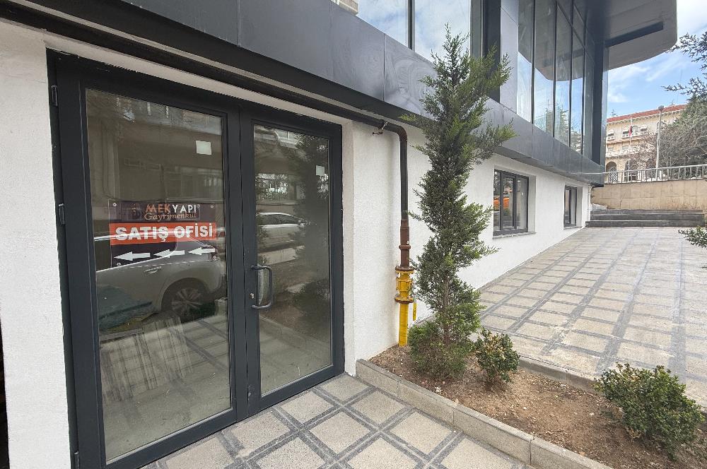 ATATÜRK BULVARI'NDA CADDE ÜSTÜ BİNADA SIFIR DÜKKAN