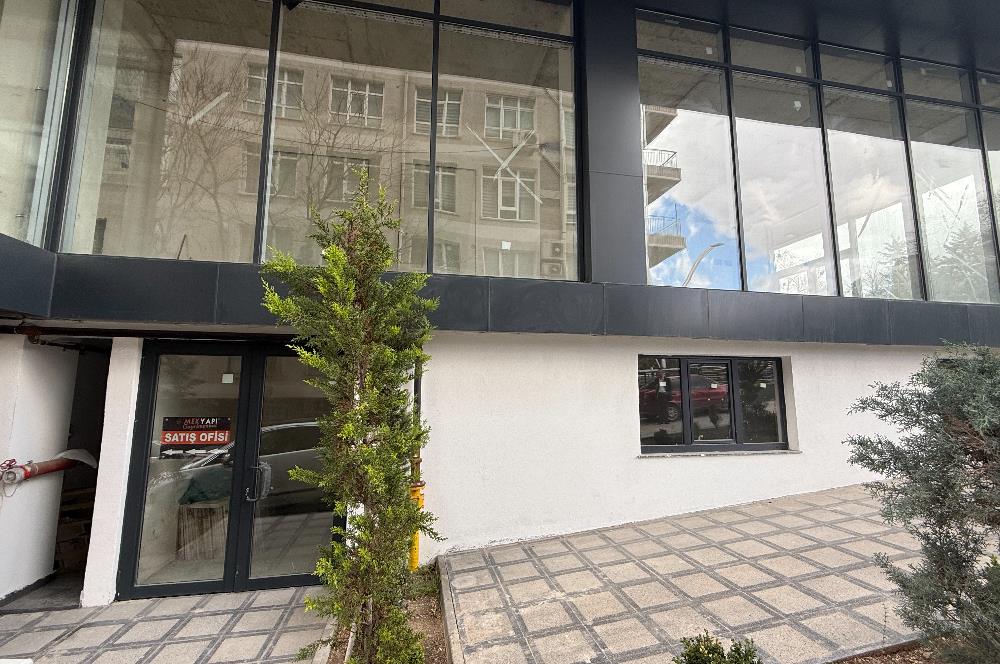 ATATÜRK BULVARI'NDA CADDE ÜSTÜ BİNADA SIFIR DÜKKAN