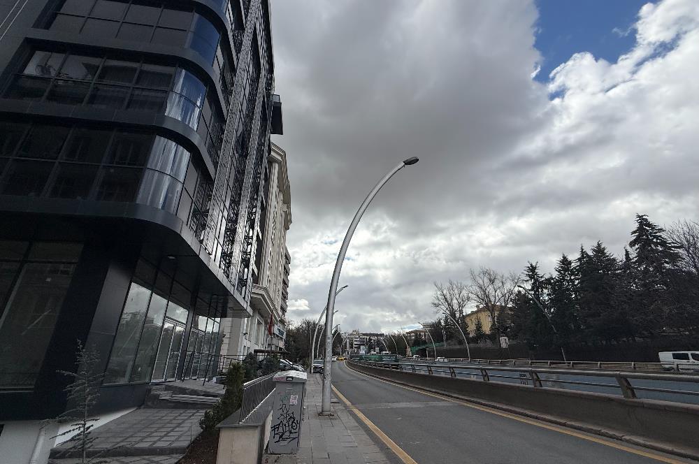 ATATÜRK BULVARI'NDA CADDE ÜSTÜ BİNADA SIFIR DÜKKAN