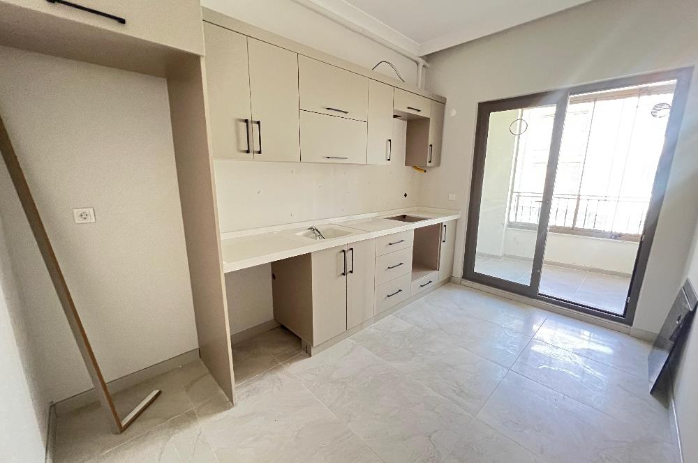 TOYGAR'DA MERKEZİ KONUM GENİŞ ARA KAT SATILIK SIFIR 2+1 DAİRE