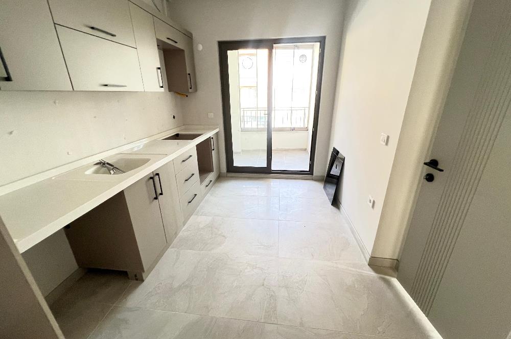 TOYGAR'DA MERKEZİ KONUM GENİŞ ARA KAT SATILIK SIFIR 2+1 DAİRE