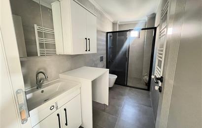 TOYGAR'DA MERKEZİ KONUM GENİŞ ARA KAT SATILIK SIFIR 2+1 DAİRE