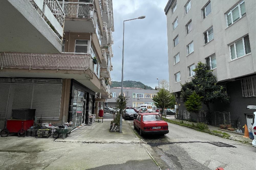 CENTURY21'DEN BAHÇELİEVLERDE KİRALIK DÜKKAN!