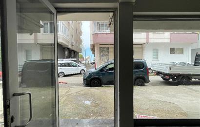 CENTURY21'DEN BAHÇELİEVLERDE KİRALIK DÜKKAN!