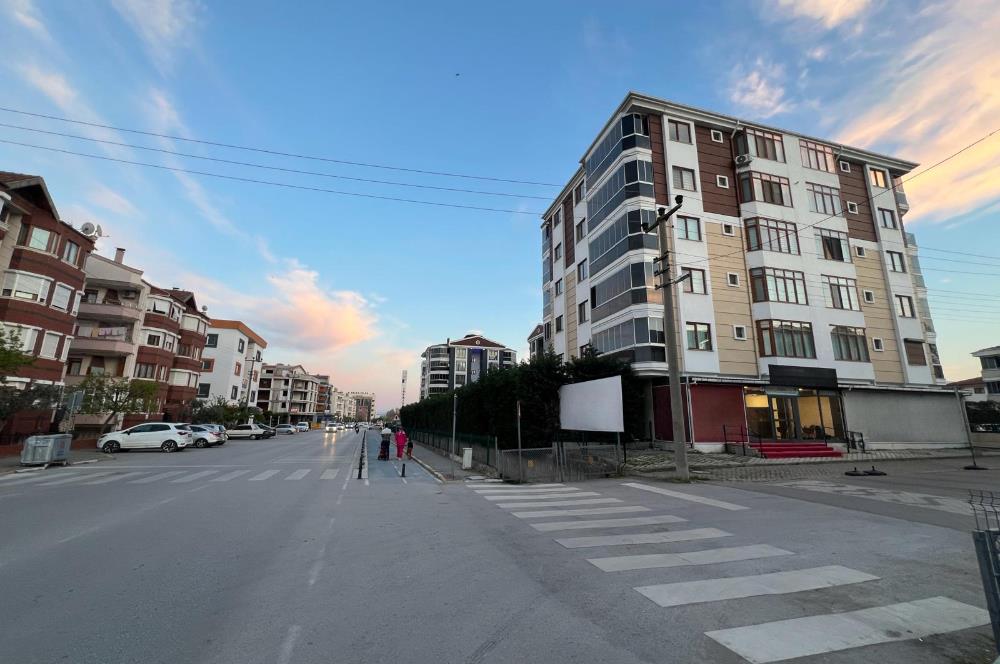 PAŞAALANI SABRİ UĞUR CD.ÜZERİ YATIRIMLIK 245 M2 SATILIK İŞ YERİ