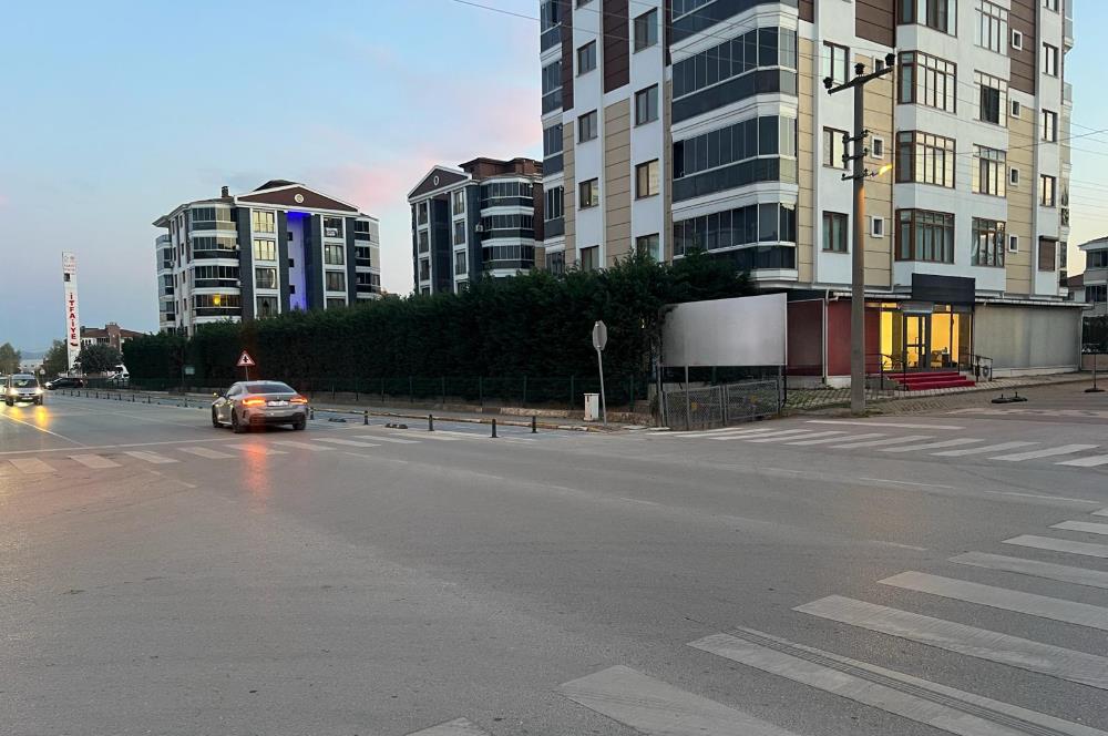 PAŞAALANI SABRİ UĞUR CD.ÜZERİ YATIRIMLIK 245 M2 SATILIK İŞ YERİ