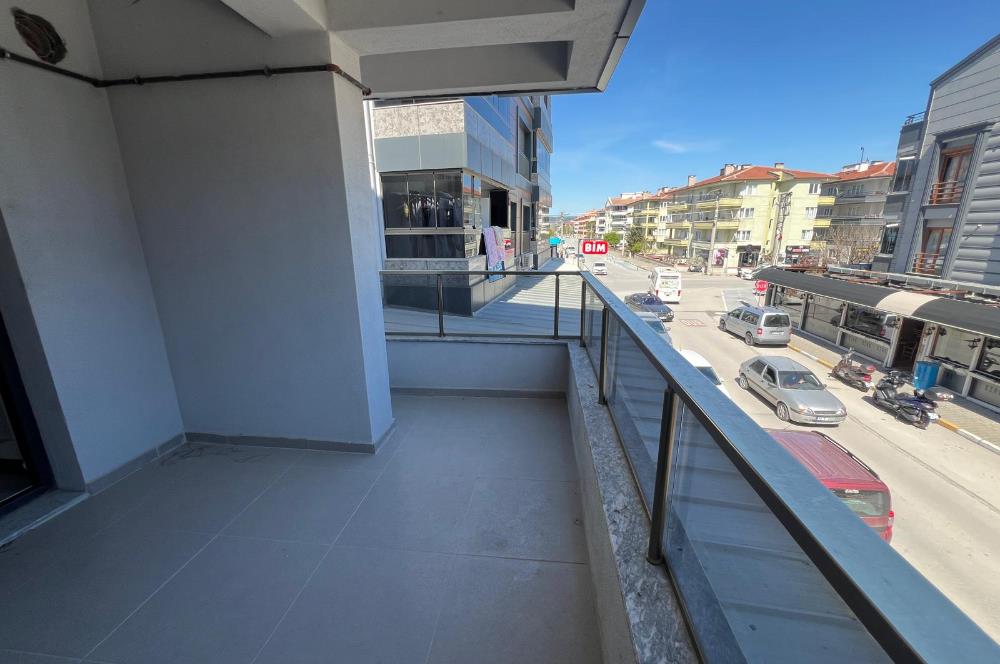 PAŞAALANI MERKEZİ KONUM GENİŞ ARA KAT SATILIK SIFIR 3+1 DAİRE