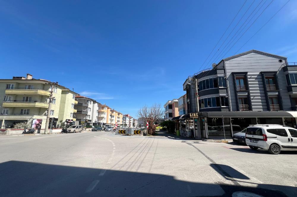 PAŞAALANI MERKEZİ KONUM GENİŞ ARA KAT SATILIK SIFIR 3+1 DAİRE