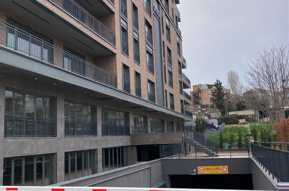 Ataşehir, Barbaros'ta Kiralık Ofis