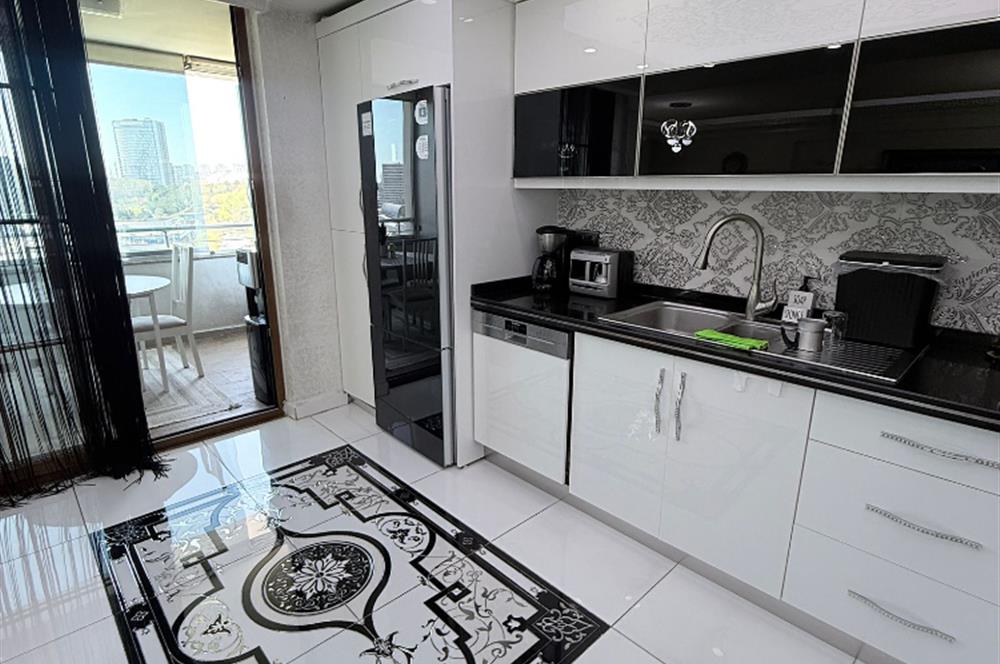 BAYRAMPAŞA SAĞMALCILAR 330 m² ,5+1 DUBLEKS | HAVUZLU OTOPARKLI