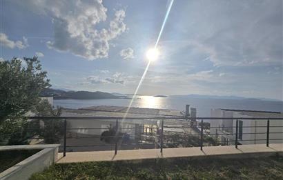 Gümüşlük Denize Sıfır İskeleli Satılık 2+1 Daire