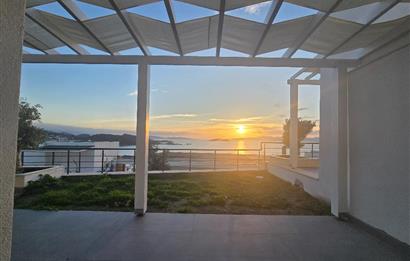 Bodrum Gümüşlük Denize Sıfır Sitede Özel İskeleli Satılık Daire