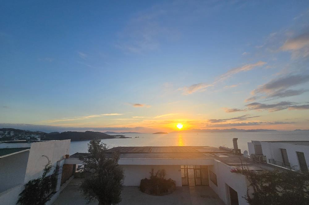 Bodrum Gümüşlük Denize Sıfır Sitede Özel İskeleli Satılık Daire