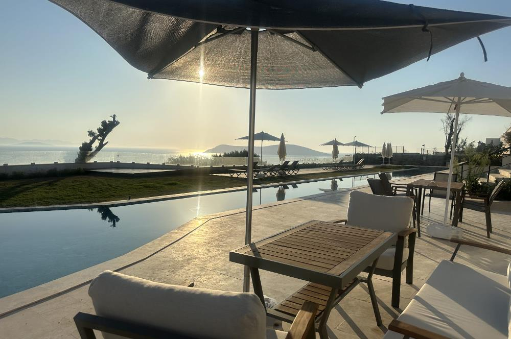 Bodrum Gümüşlük Denize Sıfır Sitede Özel İskeleli Satılık Daire