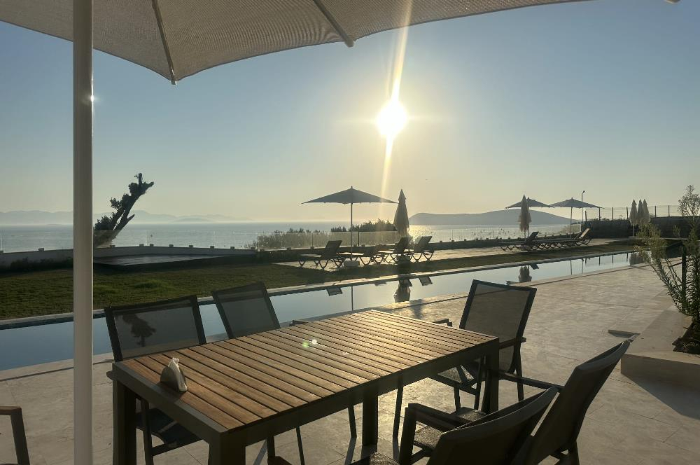 Bodrum Gümüşlük Denize Sıfır Sitede Özel İskeleli Satılık Daire