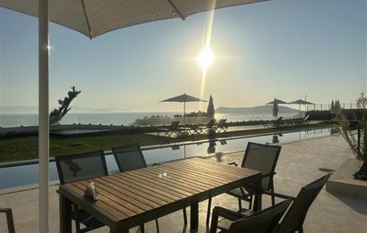 Bodrum Gümüşlük Denize Sıfır Sitede Özel İskeleli Satılık Daire
