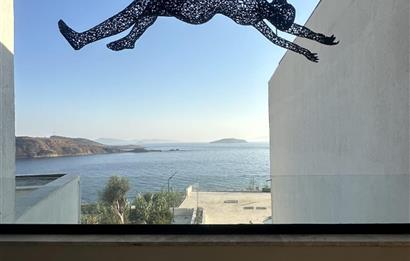 Bodrum Gümüşlük Denize Sıfır Sitede Özel İskeleli Satılık Daire