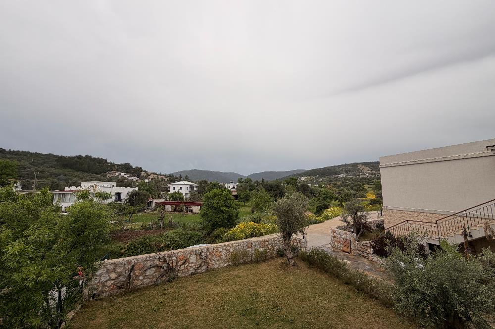 Yalıçiftlik Butik Site İçerisinde Kiralık 3+1 Üst Kat Daire