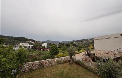 Yalıçiftlik Butik Site İçerisinde Kiralık 3+1 Üst Kat Daire