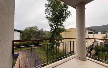 Yalıçiftlik Butik Site İçerisinde Kiralık 3+1 Üst Kat Daire